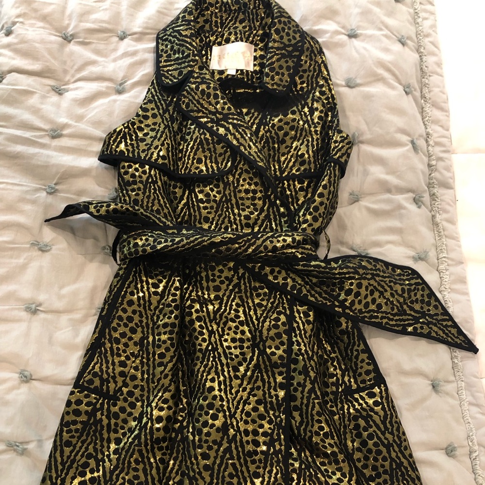 Thread Social Silk and Gold Trench